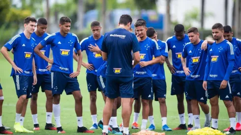 Elenco do Cruzeiro perde valor de mercado durante paralisação por pandemia