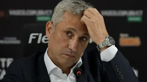 Campello toma partido em negociação no Vasco