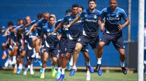 Grêmio define 2 nomes do elenco para negociar em meio à pandemia