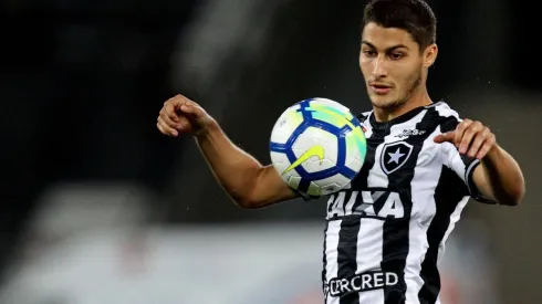 Palmeiras facilita tratativas e Botafogo sonda substituto de Marcinho