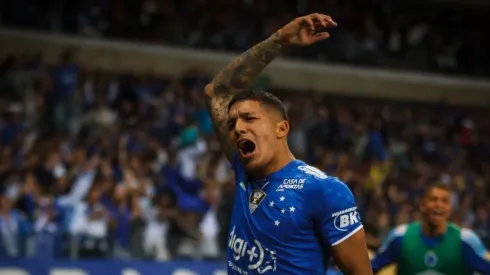 Cruzeiro planeja reviravolta por Lucas Romero e define situação de lateral