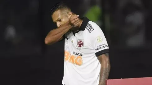 Vacilo da diretoria do Vasco pode definir futuro de Guarín