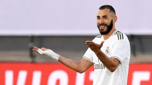 Benzema exalta ex-atacante do Barcelona