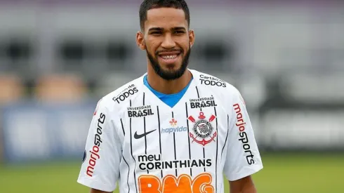 Com volta de Everaldo, Corinthians está escalado para semifinal em SP