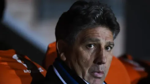 Renato comemora empate e torcida do Grêmio critica o treinador