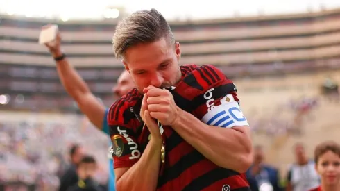 Flamengo anuncia renovação com Diego Ribas até 2021