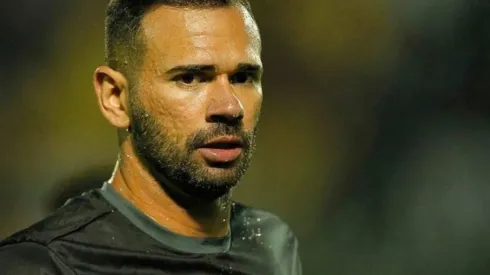 Castán 'dá dura' no time após primeira derrota do Vasco no Brasileirão