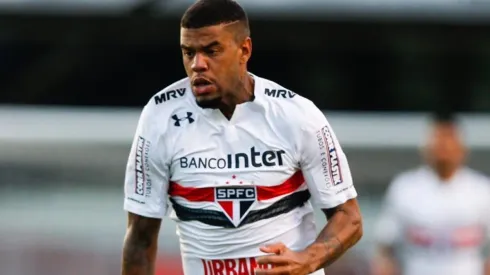 Sem espaço no São Paulo, Júnior Tavares entra no radar do Cruzeiro