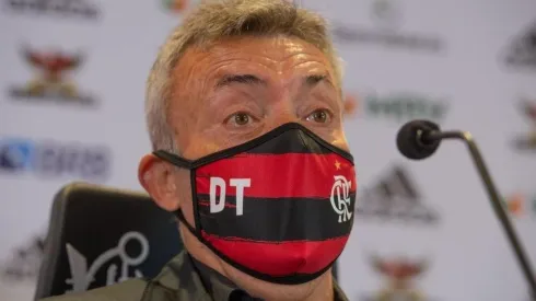 Vexame faz Dome se incomodar com risco de demissão no Flamengo