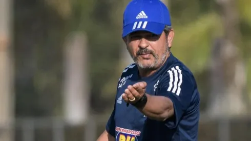 Ney Franco faz mudanças em todos os setores do time do Cruzeiro para encarar o Oeste