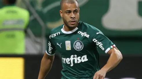 Mayke é expulso e causa problemas para Abel Ferreira no Palmeiras