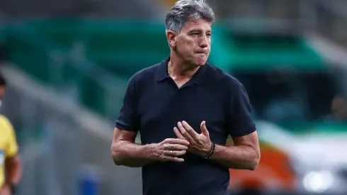 Renato tem várias opções no setor – Foto: Lucas Uebel/Grêmio.
