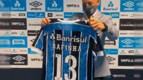 Quanto será o salário de Rafinha no Grêmio? Portal revela o valor. (Foto: Reprodução Vídeo)
