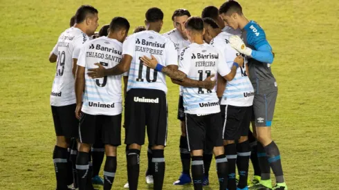 Grêmio sai na frente no primeiro jogo da semifinal do Gauchão. (Foto: AGIF)
