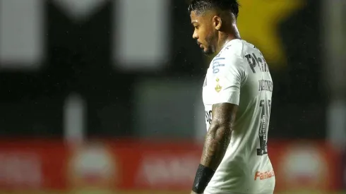 Marinho deve desfalcar o Santos contra o Boca Juniors
