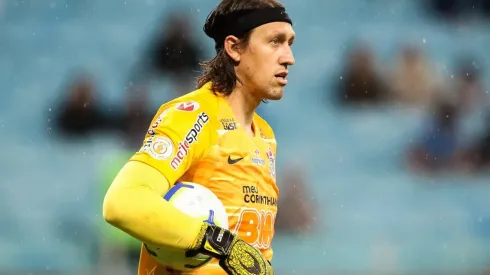 Goleiro está confiante para enfrentar o Palmeiras amanhã (Foto: Pedro H. Tesch/AGIF)
