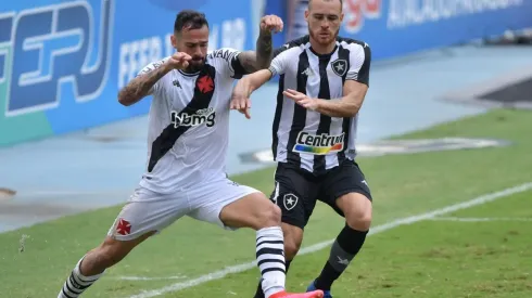 Vasco e Botafogo voltam a se enfrentar neste sábado (Foto: Thiago Ribeiro/AGIF)
