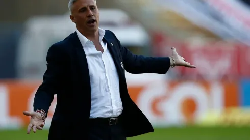 Crespo foi criticado na web após eliminação do São Paulo na Libertadores
