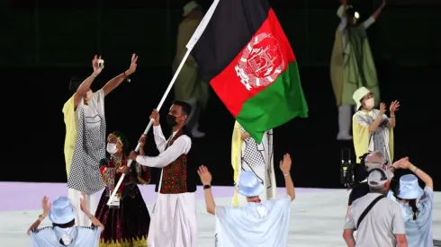 Bandeira irá desfilar na abertura como uma manifestação de solidariedade aos atletas afegãos | Crédito: Getty Images
