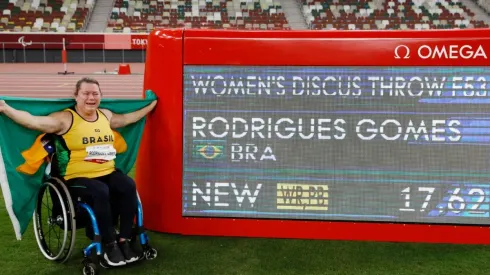Beth Gomes, que foi ouro nesta segunda (30), com novo recorde mundial estabelecido para a prova de lançamento de disco: 17,62m. (Foto: Getty Images)
