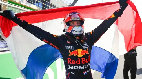 Verstappen lidera de ponta a ponta e é o primeiro piloto holandês a vencer em seu país