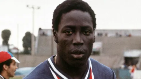 Nascido no Senegal, o ex-jogador mudou ainda criança para a França e fez sua carreira no país.
