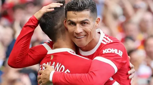 Cristiano Ronaldo e Bruno Fernandes comemoram gol (Foto: Getty Images)
