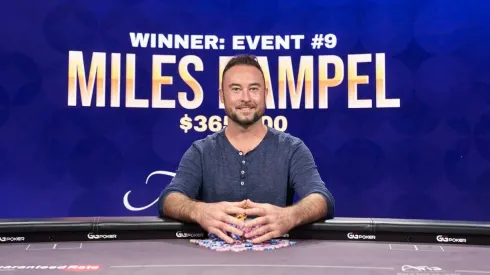 Foi a primeira premiação de Miles Rampel em um torneio ao vivo (Foto: Poker Go)
