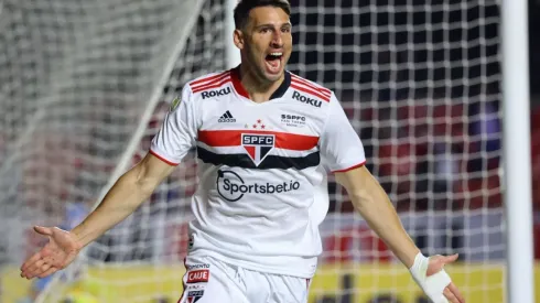 Calleri marcou o gol que deu a vitória para o São Paulo contra o Corinthians (Foto: Marcello Zambrana/AGIF)
