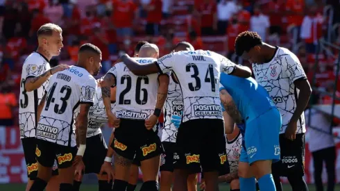 Corinthians cogita afastamento de jogador. (Foto: Maxi Franzoi/AGIF)
