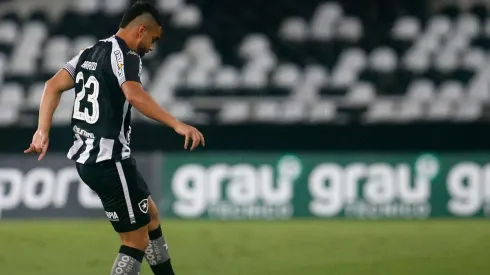 Barreto está suspenso para a partida contra o Vasco, no domingo (Foto: Vitor Silva/Botafogo)
