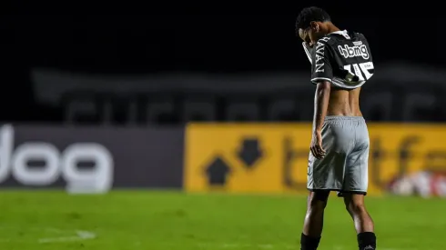 Foto: (Thiago Ribeiro/AGIF) – Riquelme é desfalque certo do Vasco
