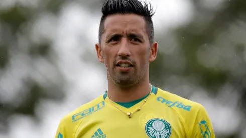 Foto: Daniel Vorley/AGIF – Lucas Barrios, quando atuava pelo Palmeiras
