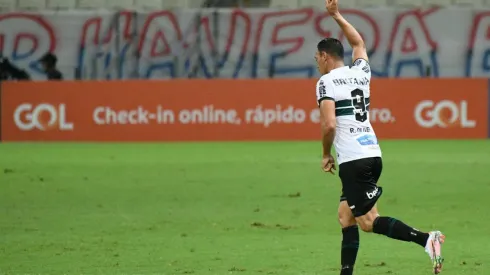 Ricardo Oliveira perdoou a dívida que a Portuguesa tinha com o jogador (Foto: Kely Pereira/AGIF)
