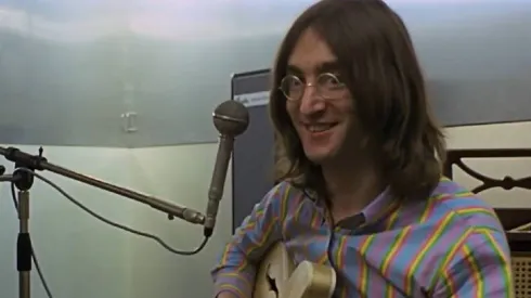 John Lennon em cena do documentário "The Beatles: Get Back"
