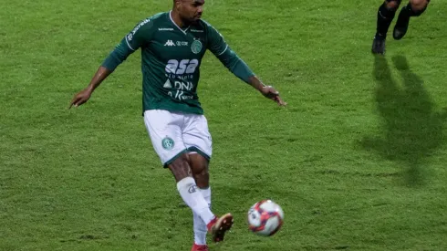 Robson Mafra/AGIF- Thales, zagueiro do Operário-PR