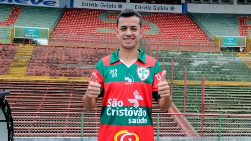 Anderson Ligeiro é o novo atacante da Portuguesa (Foto: Dorival Rosa/Portuguesa)