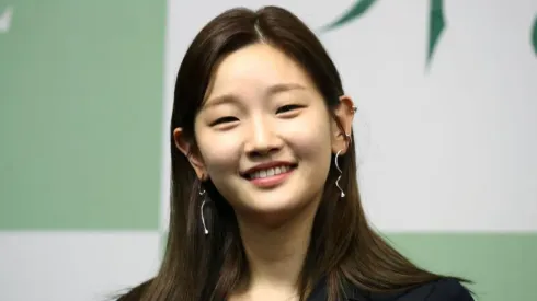 Park So-dam faz a irmã mais nova na família sul-coreana retratada no filme
