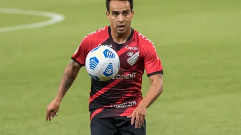 Foto: Robson Mafra – Ex-Athletico, Jadson vai jogar a Série C em 2022 pelo Vitória
