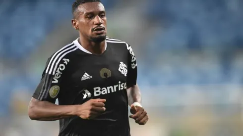 Ricardo Duarte/Divulgação Inter - Edenílson, volante do Internacional