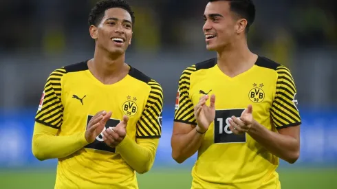 Matthias Hangst/Getty Images – Jude Bellingham e Reinier em campo pelo Borussia Dortmund
