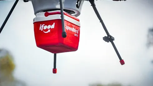 iFood fará entrega de lanches do McDonald's via drone no Brasil – Imagem: Reprodução/iFood
