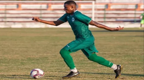 Eduardo Peralta/Boavista-RJ – Luís Felipe, atacante do Paraná Clube