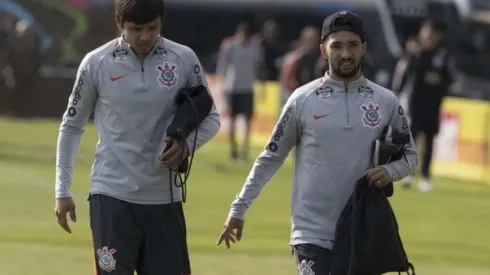 Foto: Daniel Augusto Jr, Agência Corinthians – Carille indicou Clayson (à dir.) para reforçar Santos em 2022
