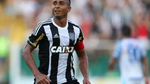 Cristiano Andujar/AGIF - Jorge Henrique, atacante do Camboriú