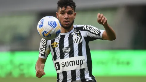 Foto: Flickr Oficial Santos FC/Ivan Storti | Moraes vai assinar com o Juventude por uma temporada

