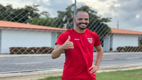 Nathália Lopes/ASCOM CRB – Anselmo Ramon, centroavante do CRB