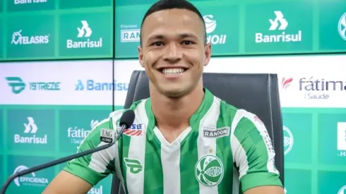 Fernando Alves/E.C Juventude/ Darlan chega no Juventude e comemora oportunidade: "Com muita vontade de vencer, preparado e feliz por esse momento"
