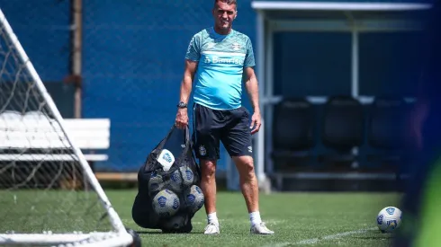 Jogador não está na lista de prioridades de Mancini e deve deixar o Grêmio
