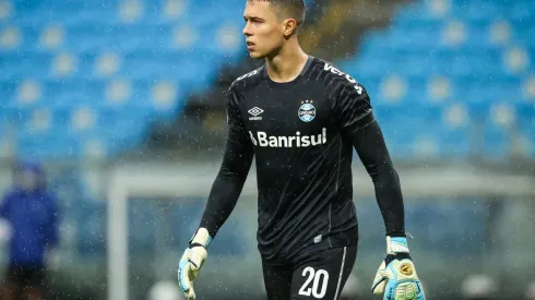 Pedro H. Tesch/AGIF – Brenno, goleiro do Grêmio
